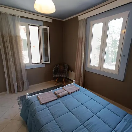 Penelope's Street Old House *