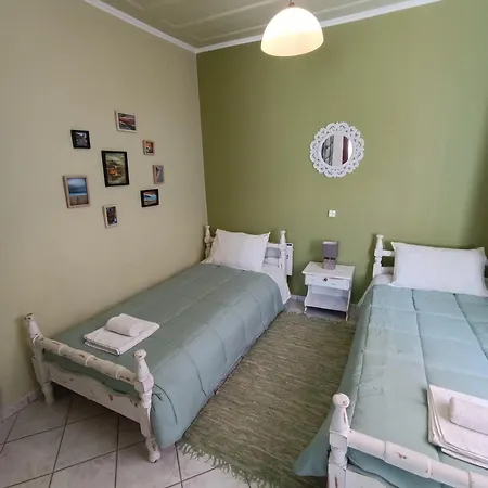 Penelope's Street Old House Lefkáda